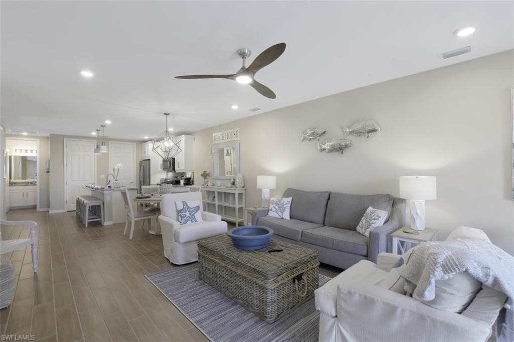 14663 Edgewater CIR, NAPLES FL 34114-3