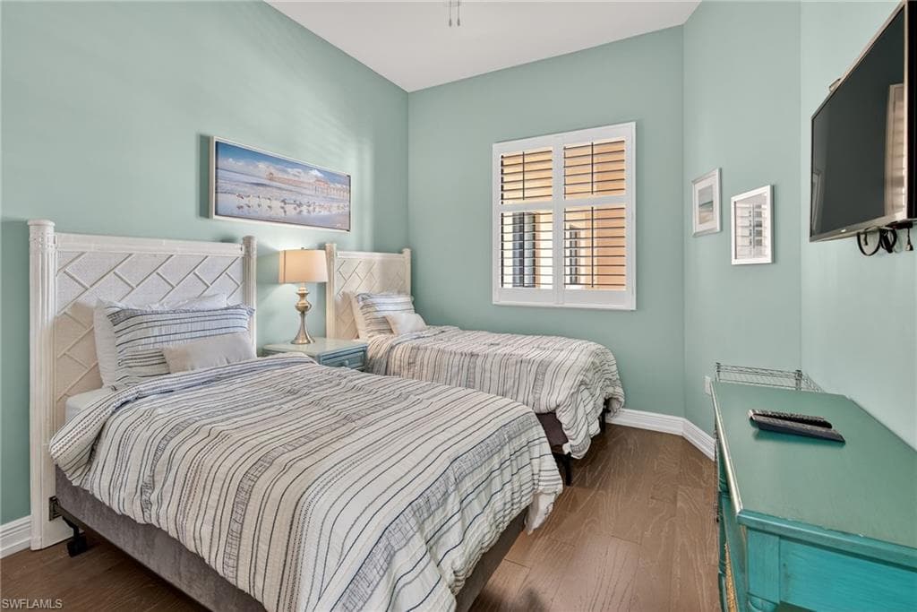 975 Sandpiper ST # A204, NAPLES FL 34102-20