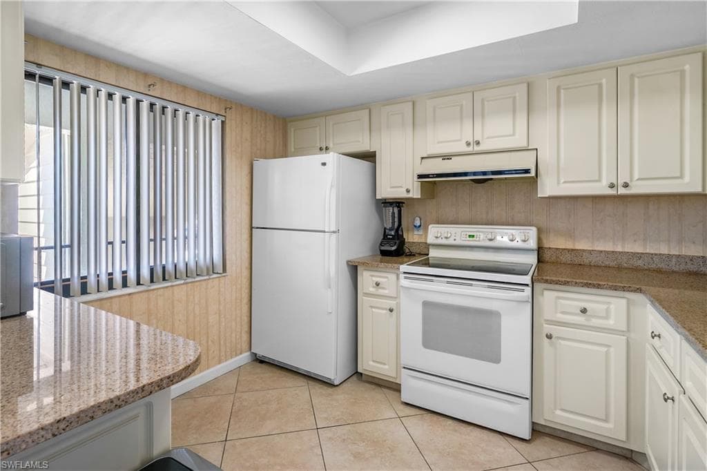3803 SE 11th PL # 1210, CAPE CORAL FL 33904-15