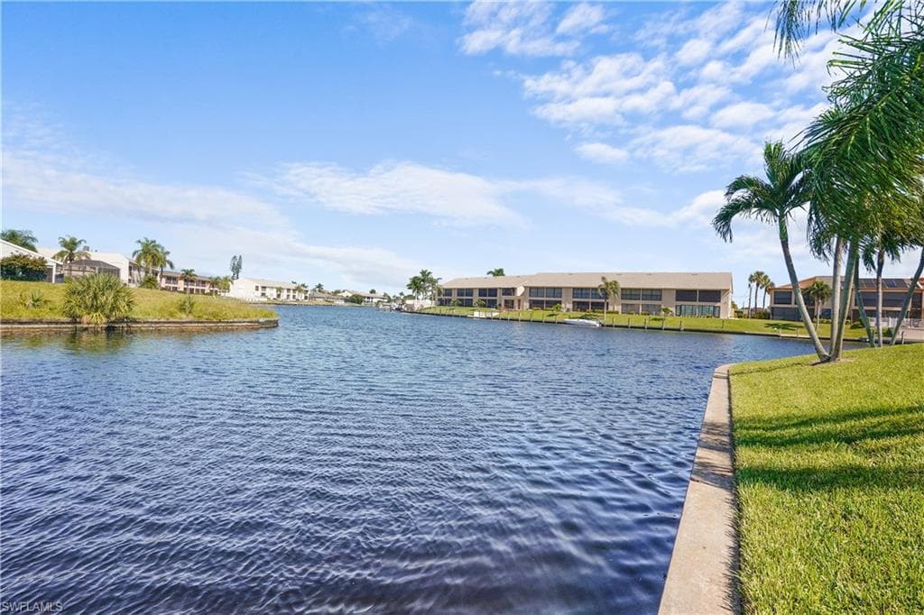 3803 SE 11th PL # 1210, CAPE CORAL FL 33904-32
