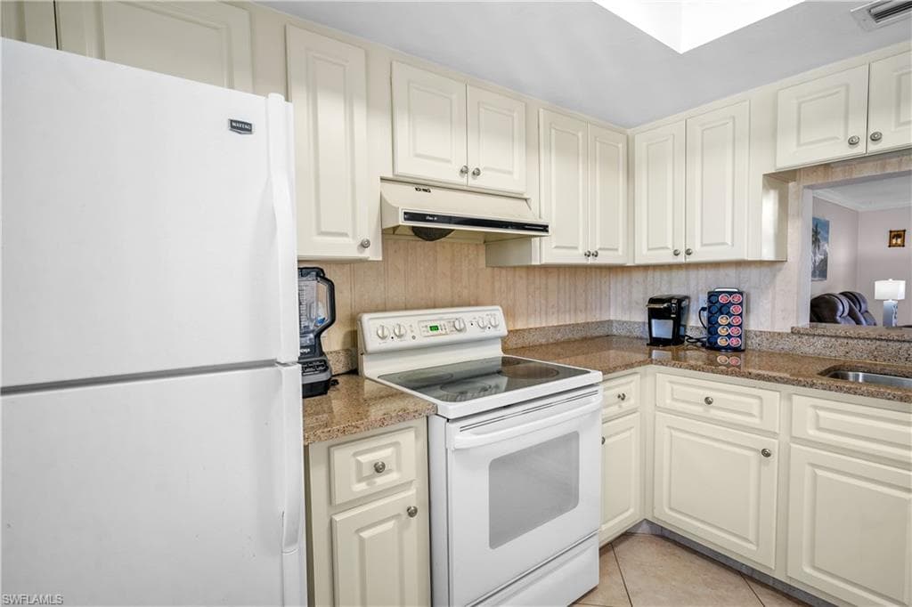 3803 SE 11th PL # 1210, CAPE CORAL FL 33904-17