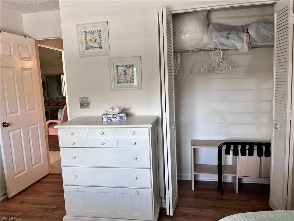 3685 Amberly CIR W # D305, NAPLES FL 34112-13