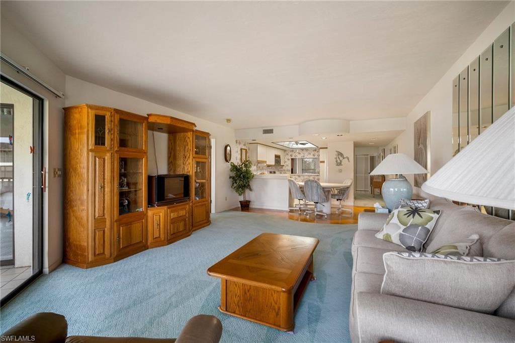 6979 Winkler RD # 325, FORT MYERS FL 33919-5