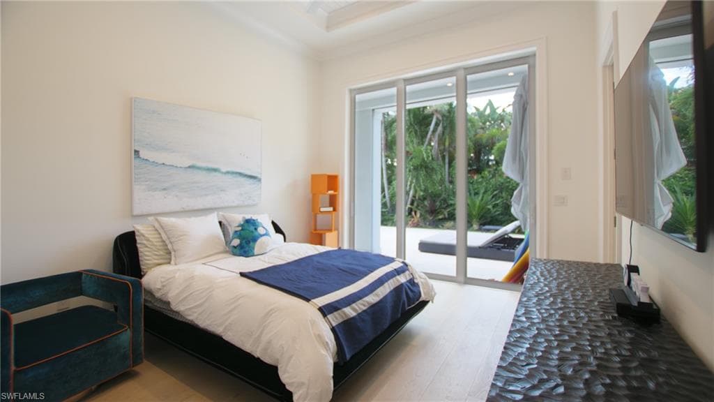 700 Wedge DR, NAPLES FL 34103-11