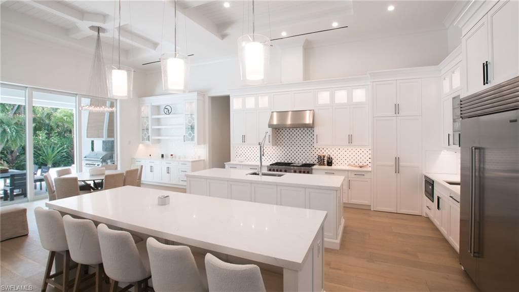 700 Wedge DR, NAPLES FL 34103-6