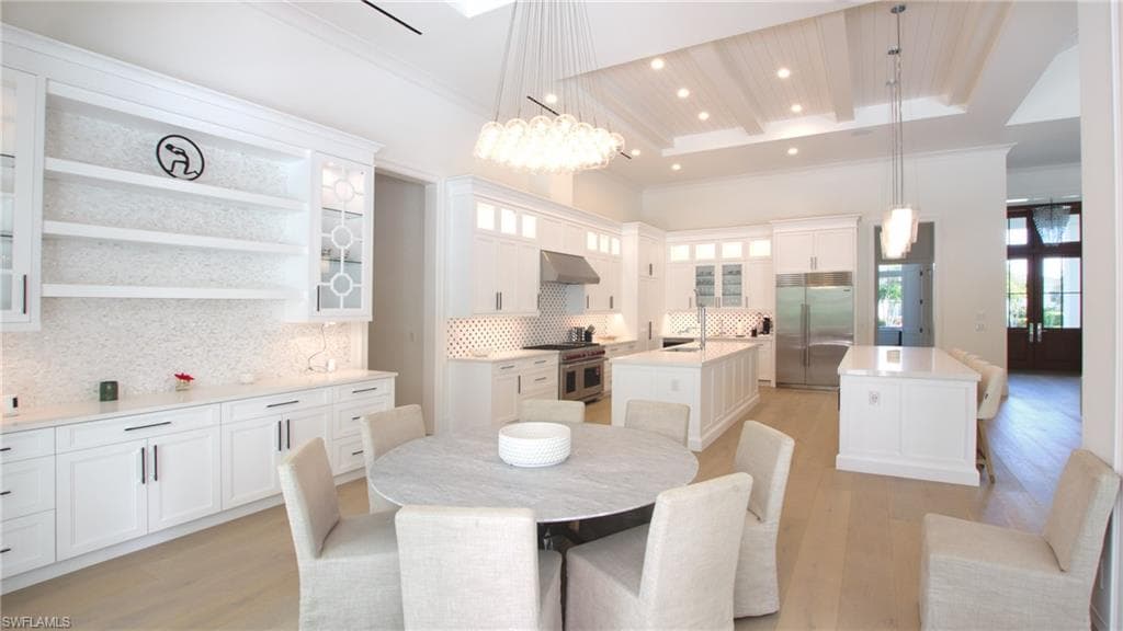 700 Wedge DR, NAPLES FL 34103-7