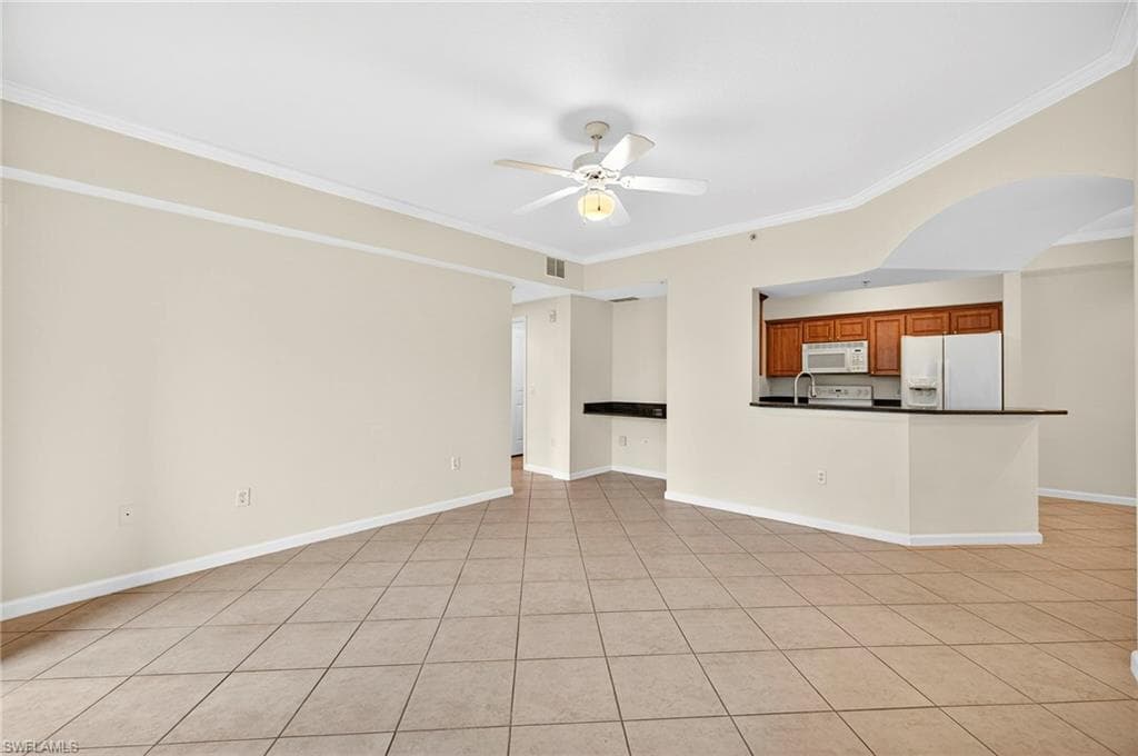 13010 Positano CIR # 108, NAPLES FL 34105-6