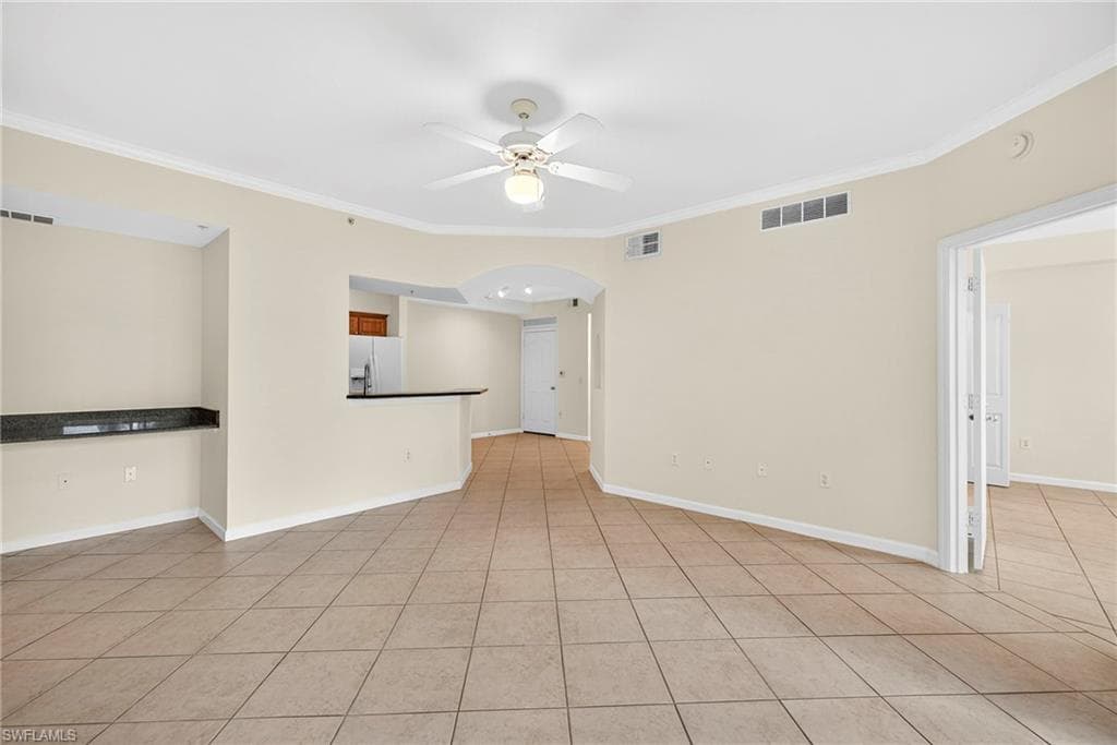 13010 Positano CIR # 108, NAPLES FL 34105-4