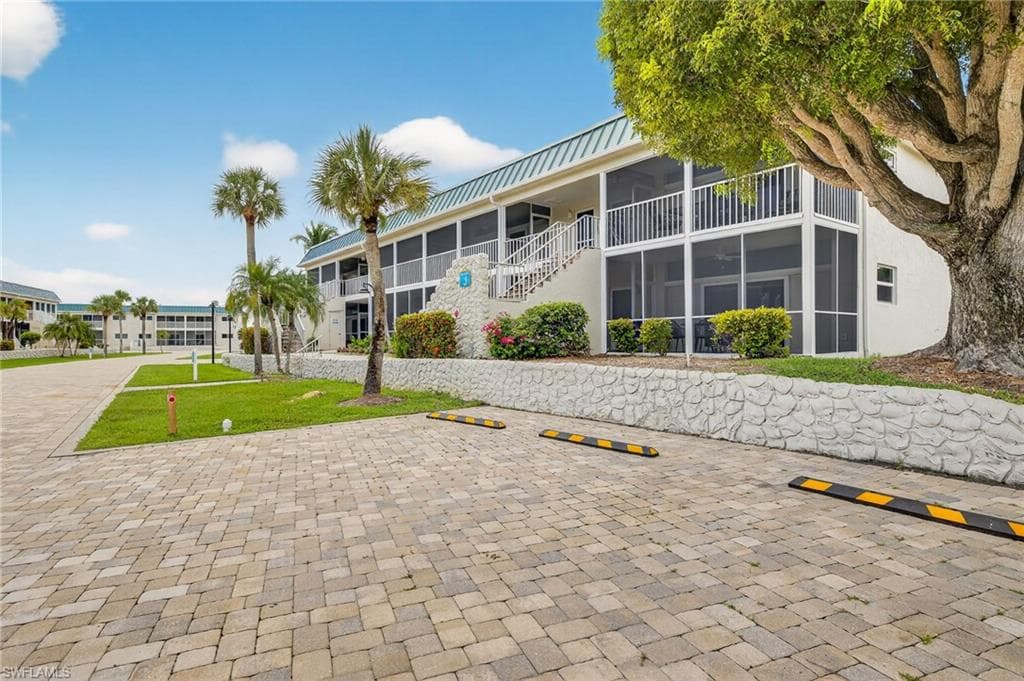 827 E Gulf DR # J7, SANIBEL FL 33957-2