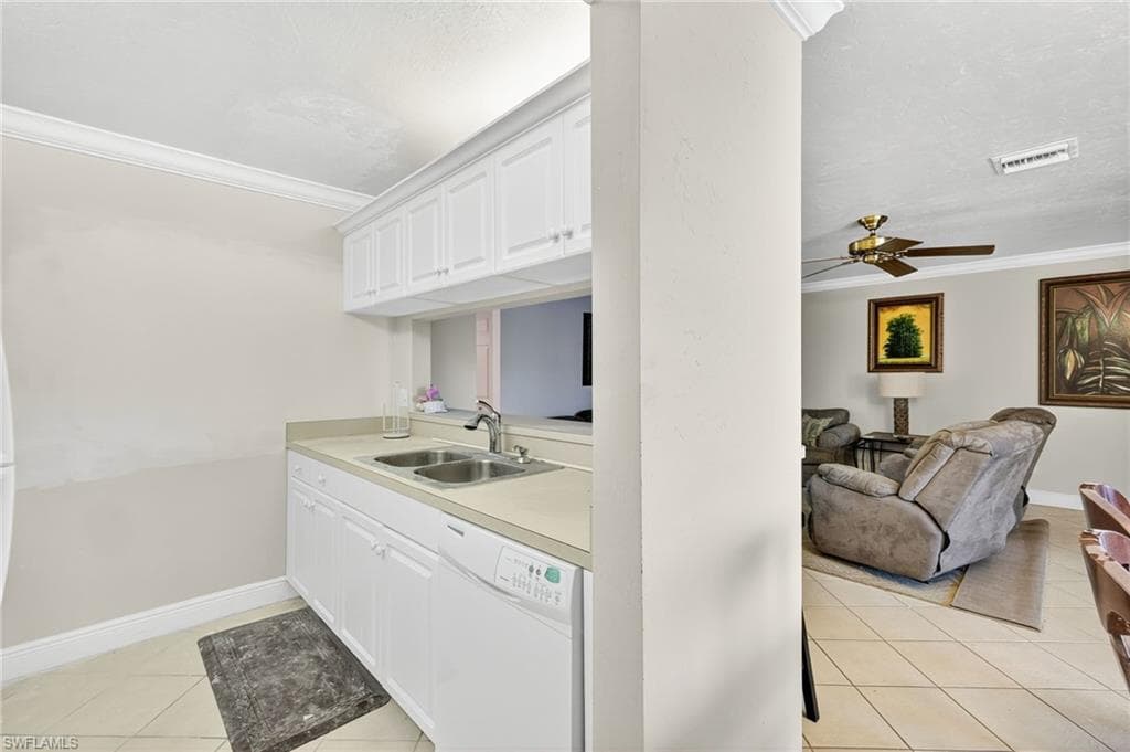827 E Gulf DR # J7, SANIBEL FL 33957-9