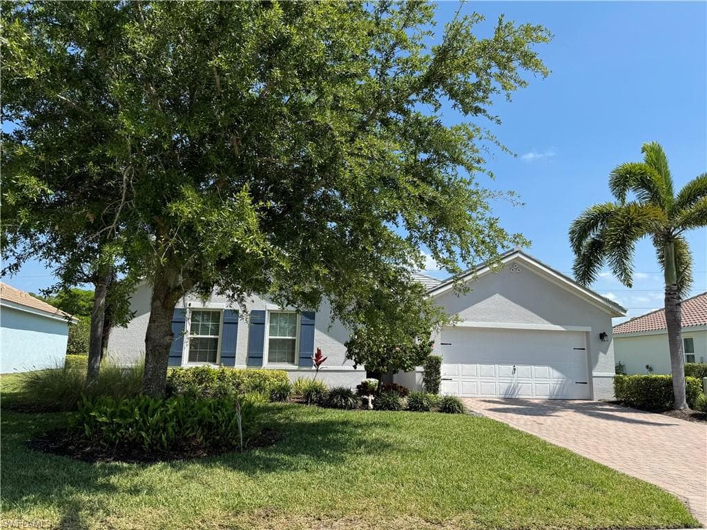 3079 Apple Blossom DR, ALVA FL 33920-33