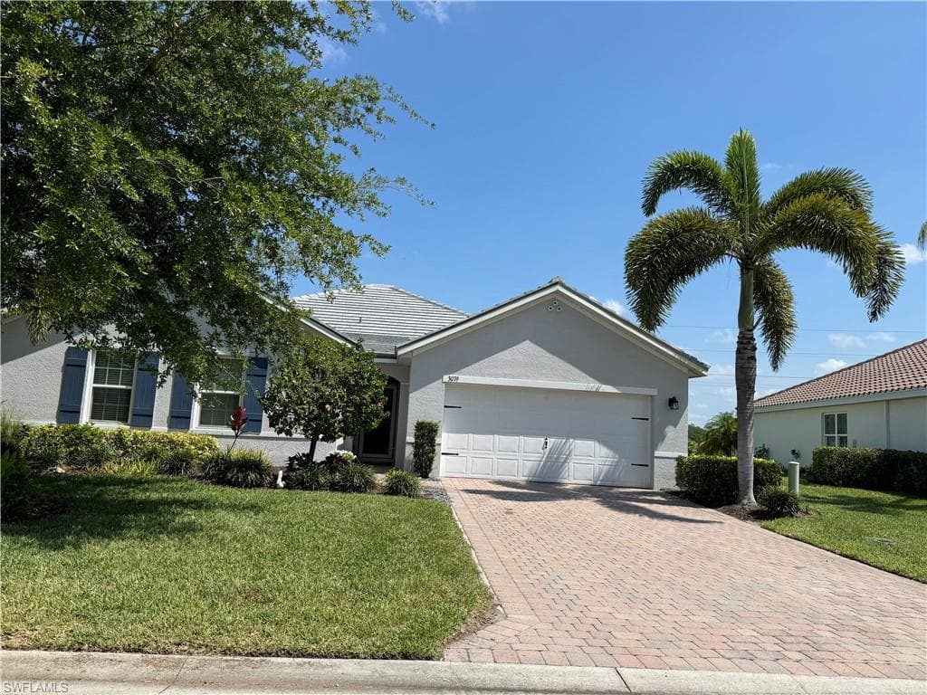 3079 Apple Blossom DR, ALVA FL 33920-34