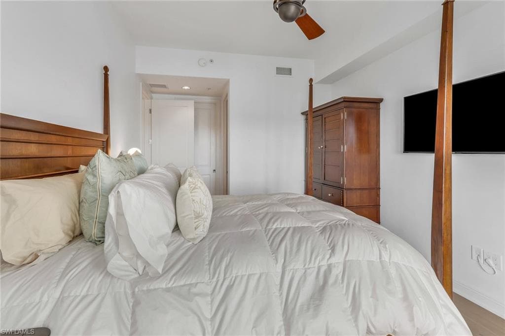 1540 5th AVE S # D303, NAPLES FL 34102-26