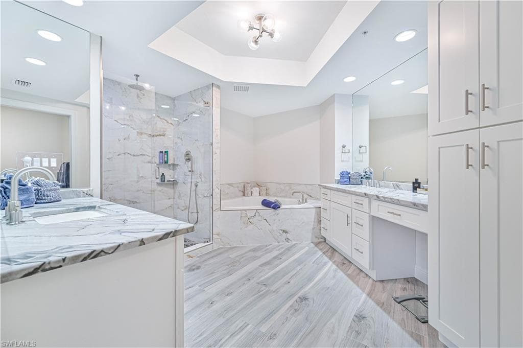 2104 W 1st ST # 1701, FORT MYERS FL 33901-11