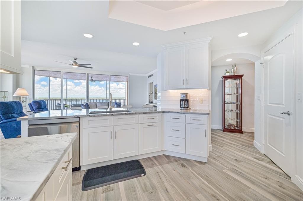 2104 W 1st ST # 1701, FORT MYERS FL 33901-30