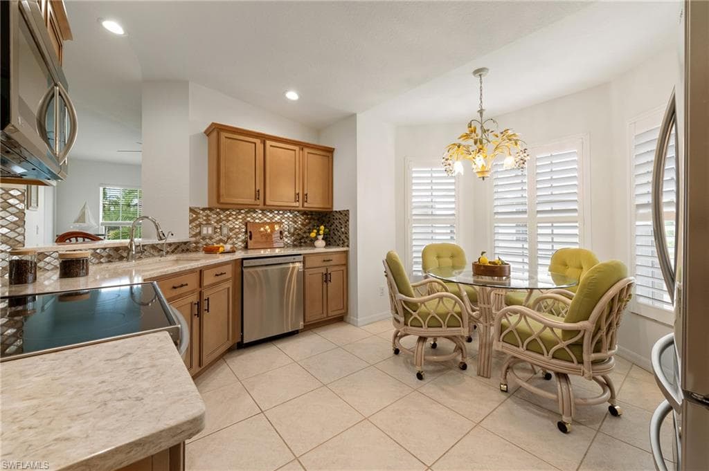 23320 Coconut Island DR # 202, ESTERO FL 34134-10