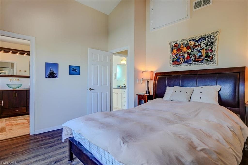 125 Gulfview AVE, FORT MYERS BEACH FL 33931-30