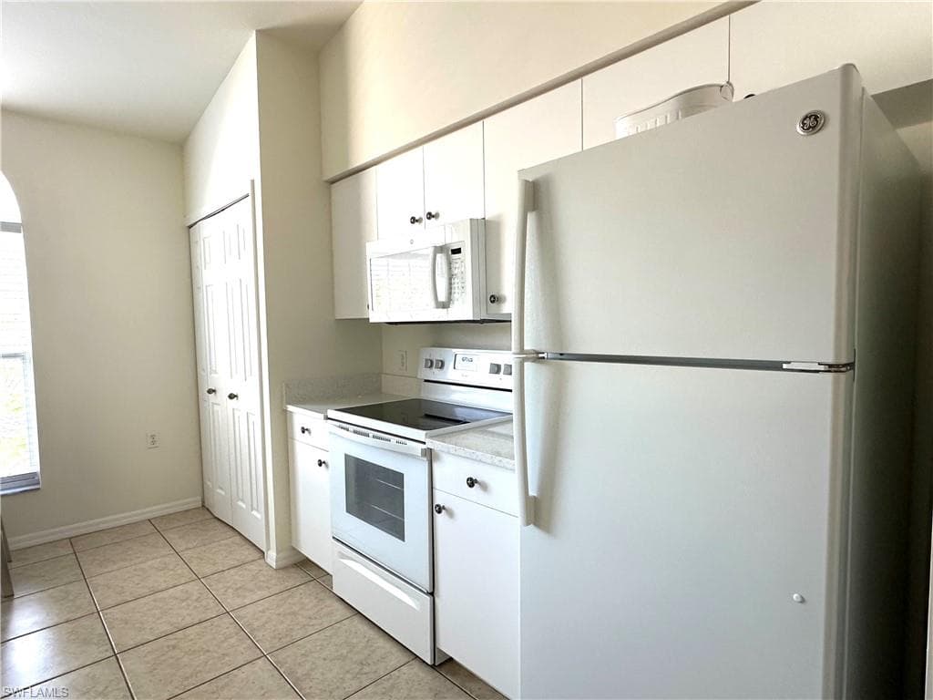 25761 Lake Amelia WAY # 201, BONITA SPRINGS FL 34135-2