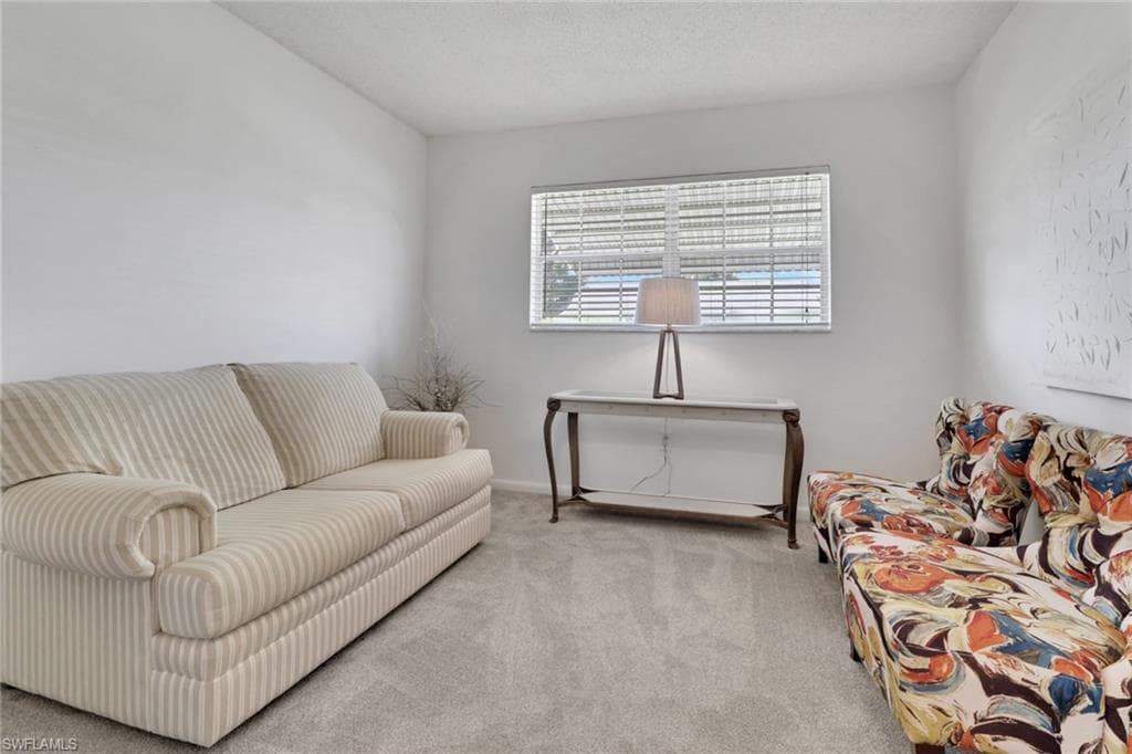 7032 Cedarhurst DR, FORT MYERS FL 33919-13