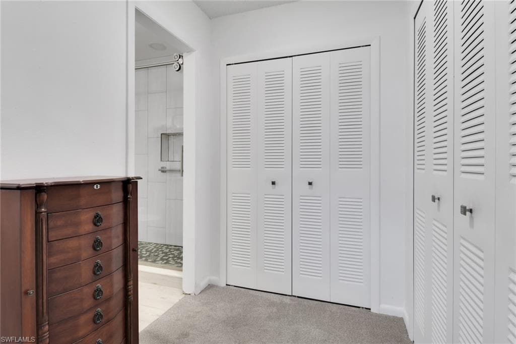 7032 Cedarhurst DR, FORT MYERS FL 33919-17