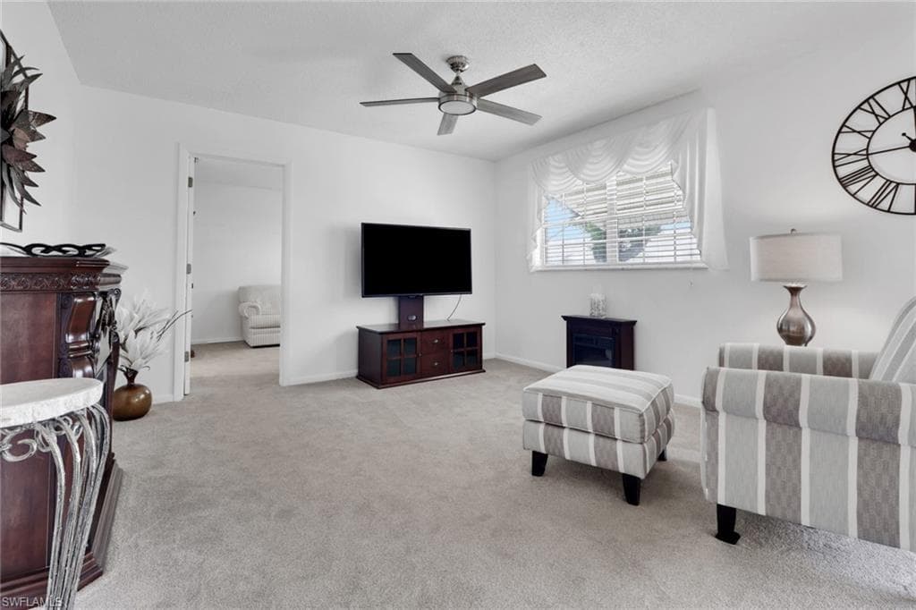 7032 Cedarhurst DR, FORT MYERS FL 33919-10