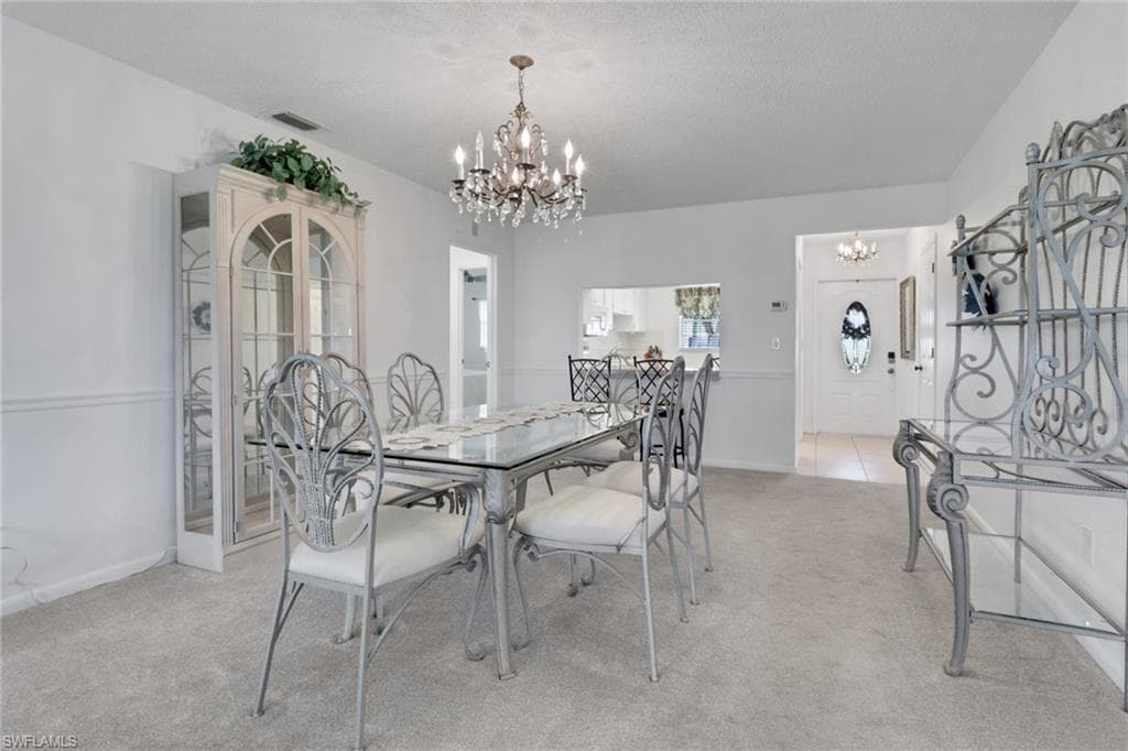 7032 Cedarhurst DR, FORT MYERS FL 33919-7