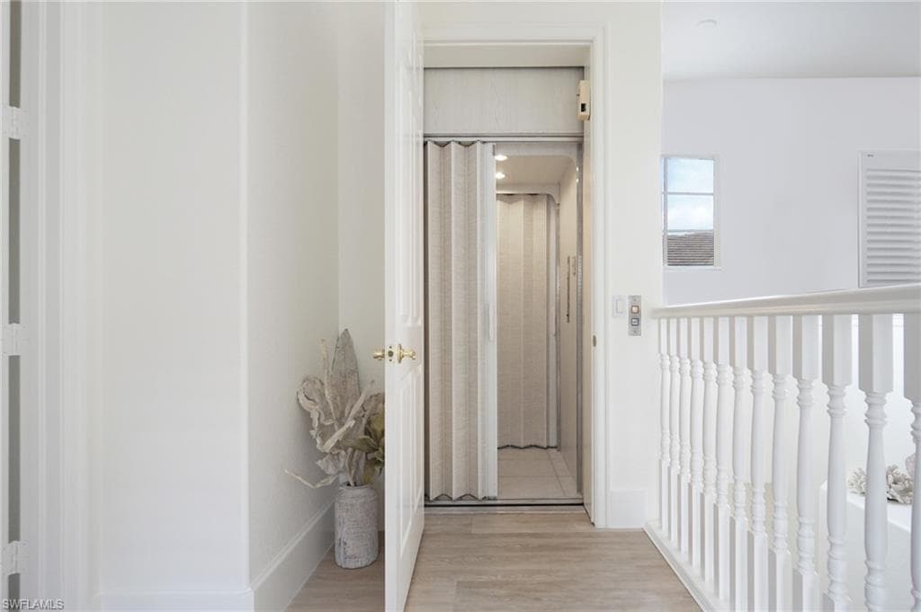 4740 Stratford CT # 1603, NAPLES FL 34105-2