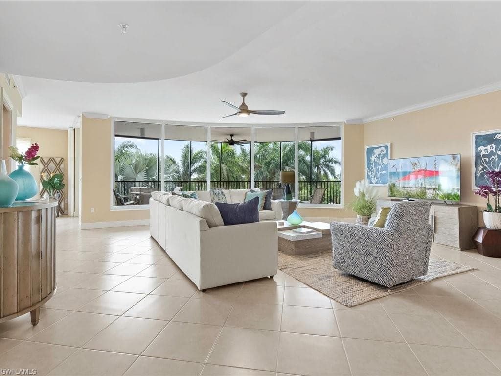 1050 BORGHESE LN 204-1