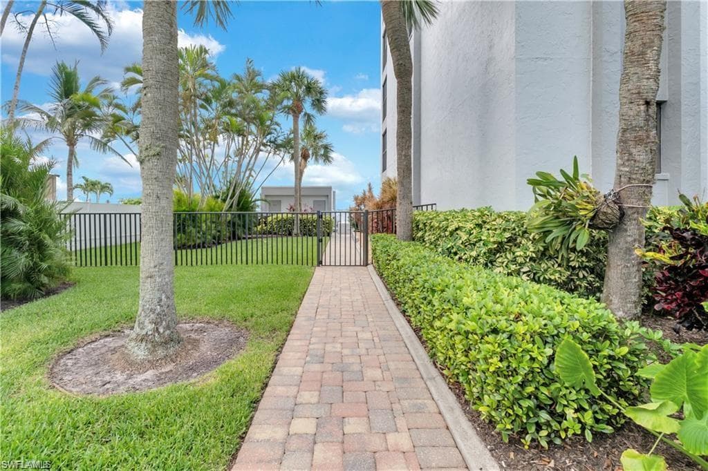 3300 N Key DR # 2C, NORTH FORT MYERS FL 33903-29