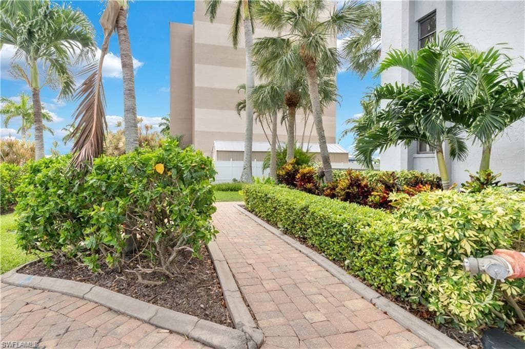 3300 N Key DR # 2C, NORTH FORT MYERS FL 33903-30