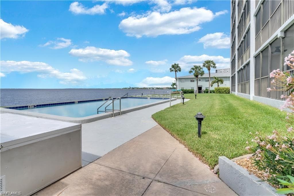 3300 N Key DR # 2C, NORTH FORT MYERS FL 33903-28