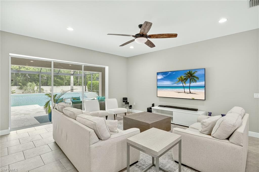 3604 Pilot CIR, NAPLES FL 34120-5