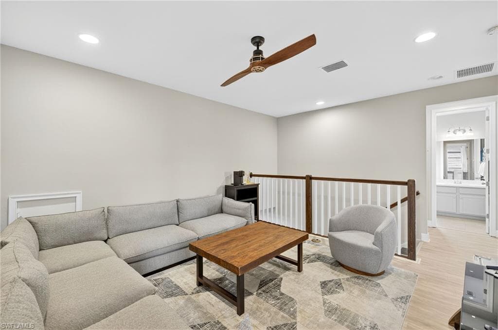 3604 Pilot CIR, NAPLES FL 34120-25