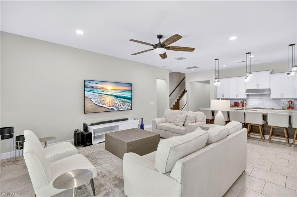 3604 Pilot CIR, NAPLES FL 34120-6