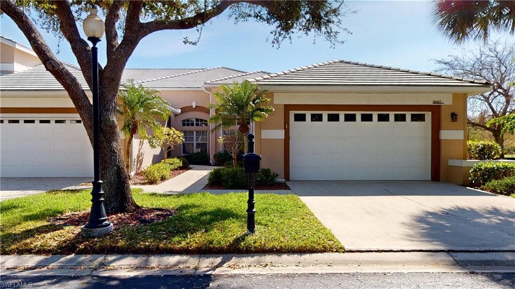14327 Patty Berg DR, FORT MYERS FL 33919-1