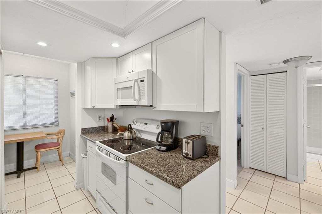 7500 Estero BLVD # 706, FORT MYERS BEACH FL 33931-12