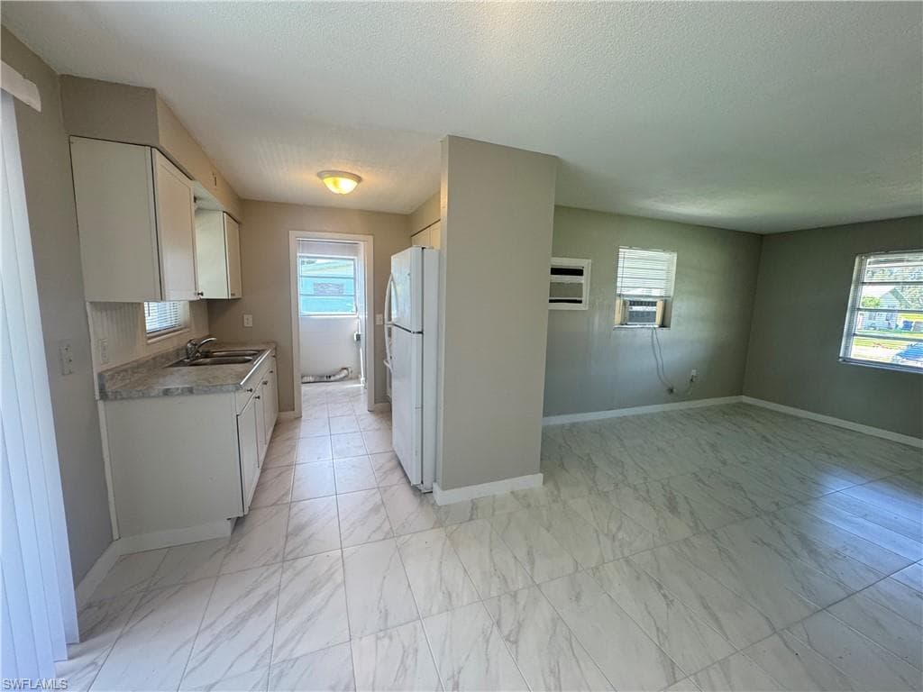 4976 Howard ST, FORT MYERS FL 33905-5