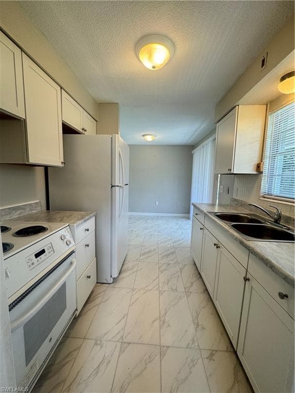 4976 Howard ST, FORT MYERS FL 33905-8