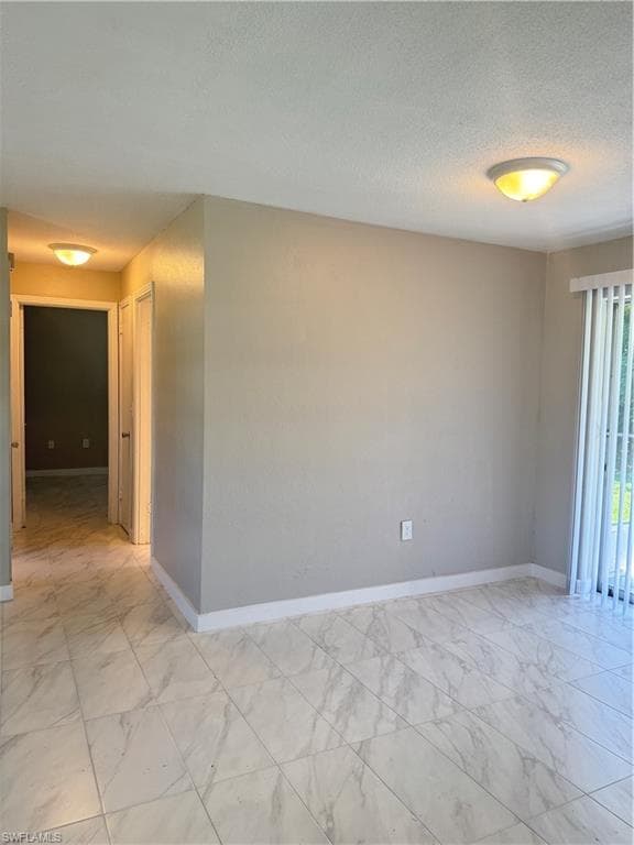4976 Howard ST, FORT MYERS FL 33905-9