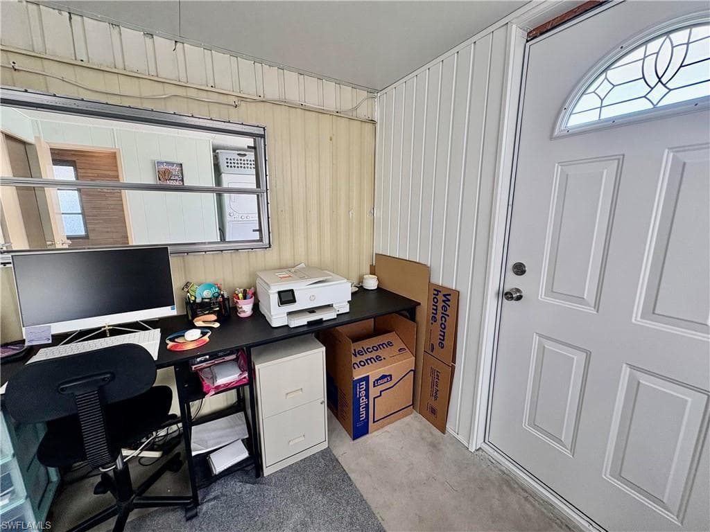 892 Homestead DR, NORTH FORT MYERS FL 33917-21