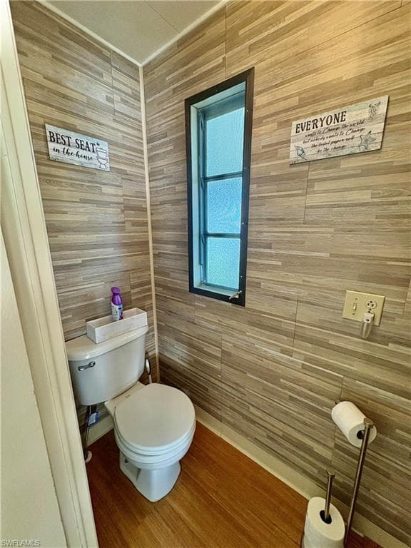 892 Homestead DR, NORTH FORT MYERS FL 33917-34