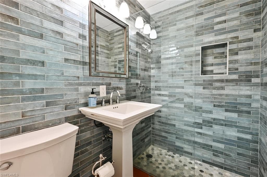 3113 Basin ST, NAPLES FL 34112-26