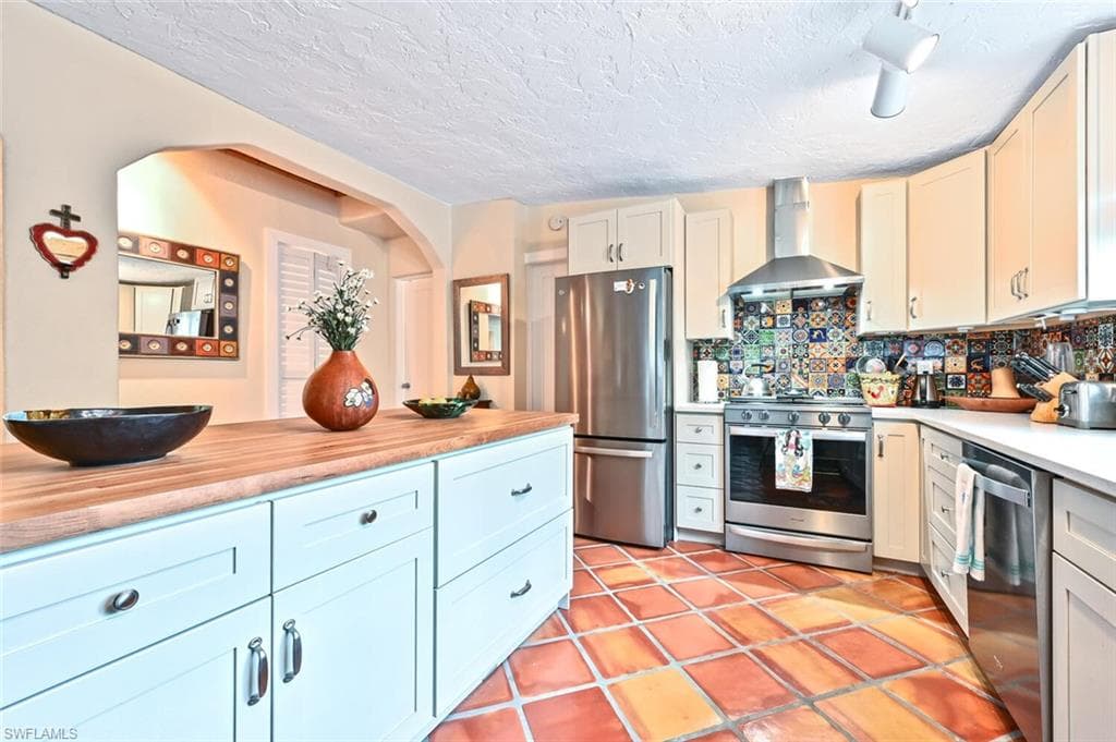 3113 Basin ST, NAPLES FL 34112-23