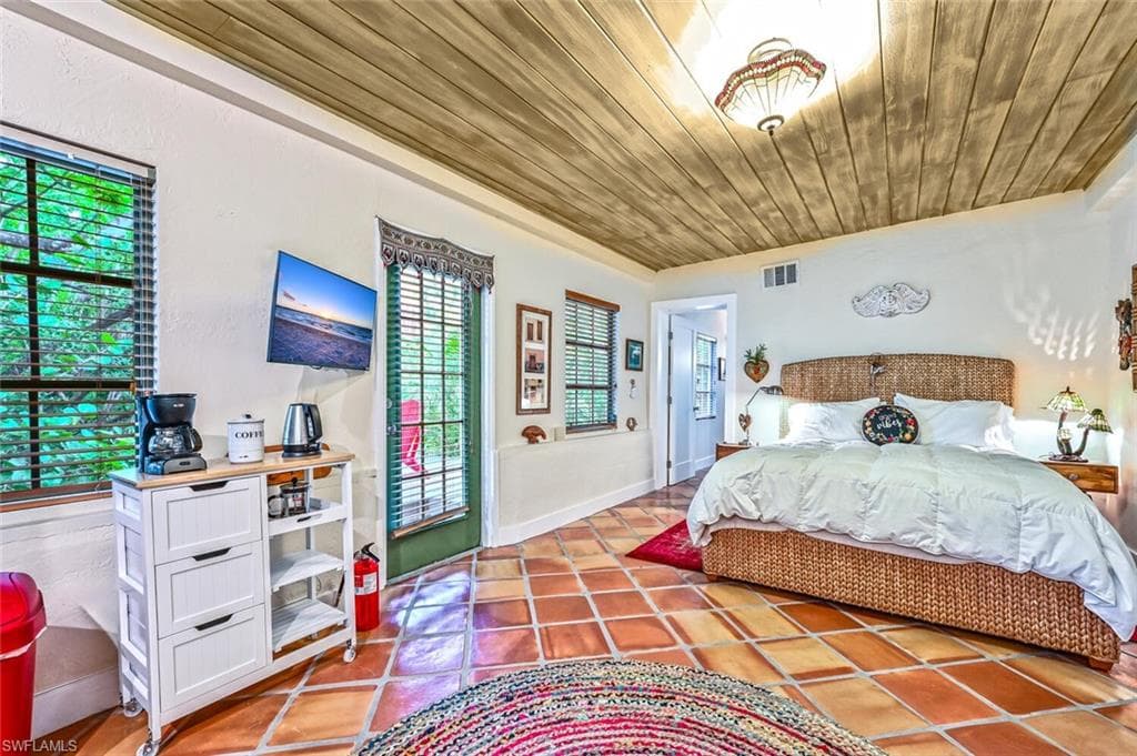 3113 Basin ST, NAPLES FL 34112-30