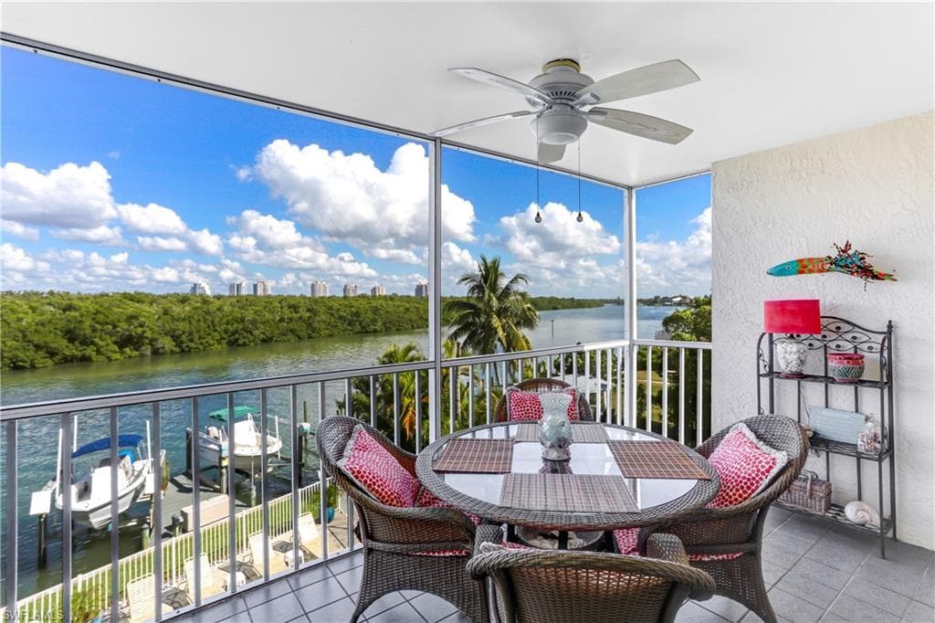 26371 Hickory BLVD # 304, BONITA SPRINGS FL 34134-1