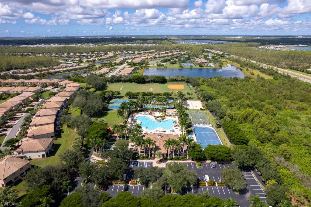 20020 Barletta LN # 513, ESTERO FL 33928-42