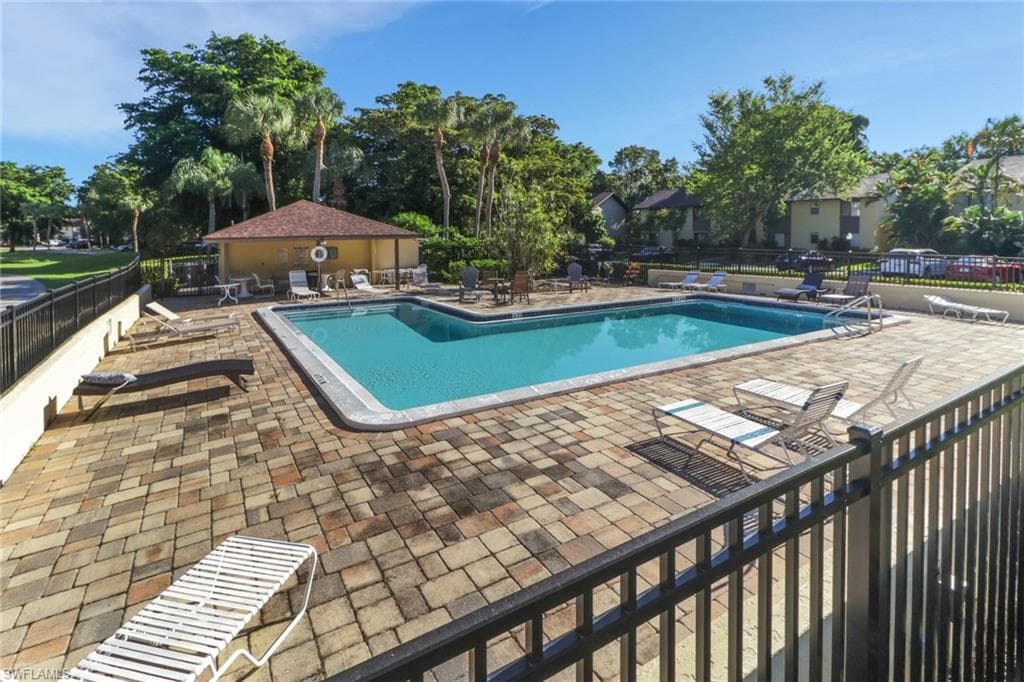 1350 Green Valley CIR # 1503, NAPLES FL 34104-24
