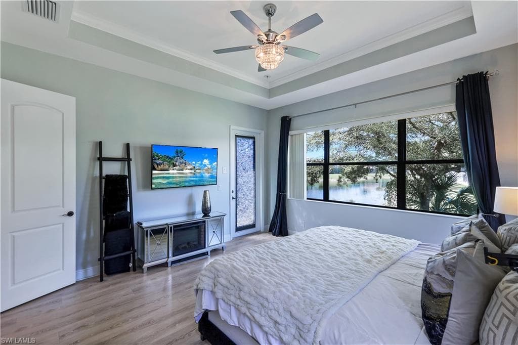 1685 Serrano CIR, NAPLES FL 34105-15