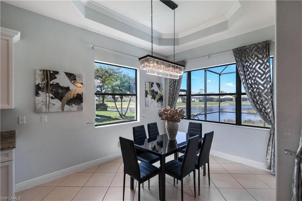 1685 Serrano CIR, NAPLES FL 34105-2