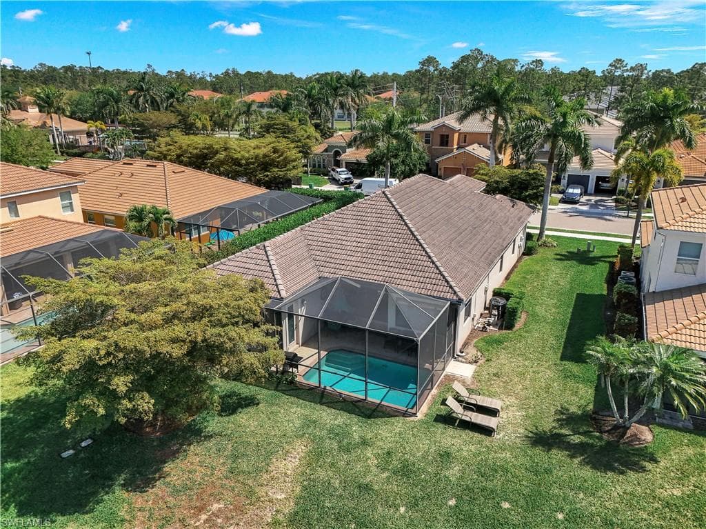 1685 Serrano CIR, NAPLES FL 34105-31